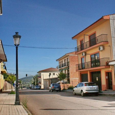Apartamentos Turisticos Mirayuste กวาดาลูเป ห้อง รูปภาพ